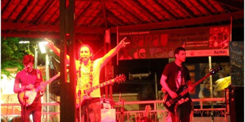 Show com a Banda Anarcomangue na Praça da República – Sarau de Verão evento da Seiva (30 de janeiro 2016)