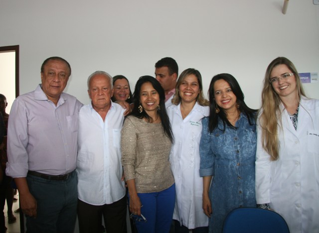Vice-prefeito Joailton, Jaci, Murione, Enfª Lavínia, prefeita Jucélia e Dra. Caroline Farias