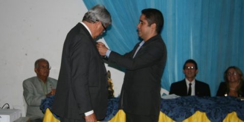 Anderson Freitas transmite o cargo de presidente do Rotary Valença para José Elias Antar