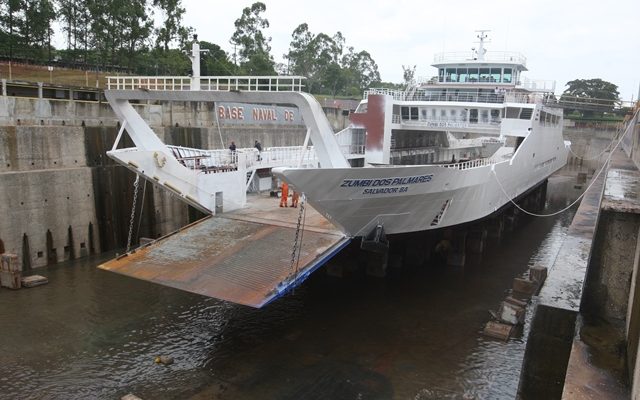 Ferrys passam por revisão geral para o verão
Local: Base Naval de Aratu
Foto: Elói Corrêa/GOVBA