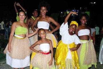 Dançarinas do Grupo Afro Filhos da Terra