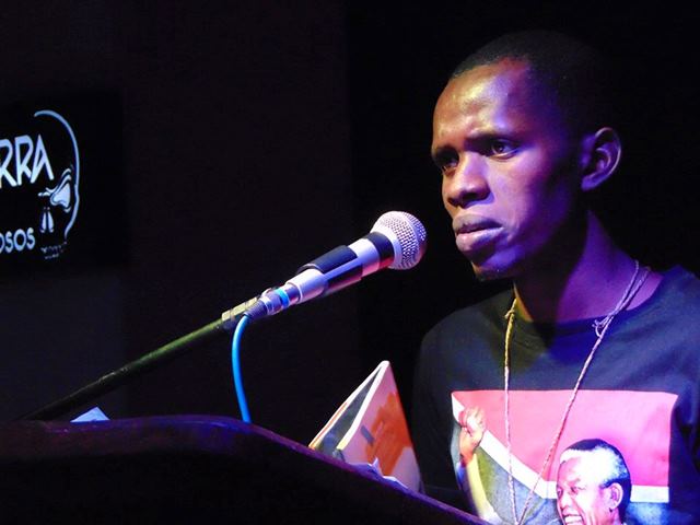 Fernando Chissende - poeta angolano