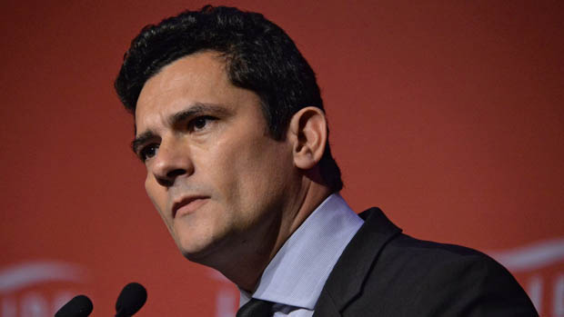 Federal Judge Sergio Moro speaks during a business meeting promoted by Business Leaders Group (LIDE) in Sao Paulo Brazil on September 24 2015. Moro is in charge of the investigation on oil giant Petrobras corruption scandal.  AFP PHOTO / Nelson ALMEIDA        (Photo credit should read NELSON ALMEIDA/AFP/Getty Images)