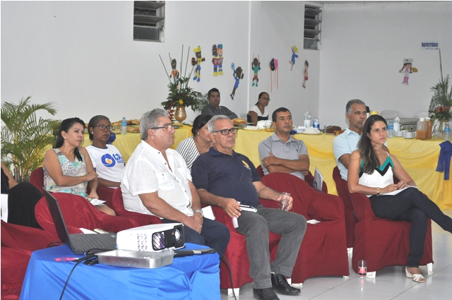 Representantes do Rotary Club de Valença participaram do encontro