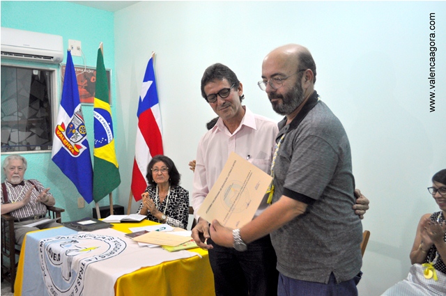 Vidalto Oiticica, diretor do Jornal Valença Agora recebeu novo certificado de sócio honorário