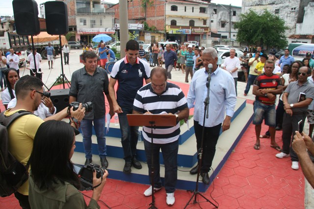 Prefeito Ricardo Moura autoriza o início da execução de quatro obras no município