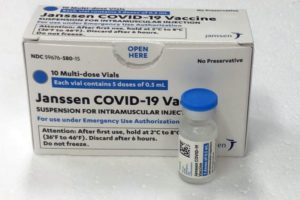vacina_janssen-3-696x464