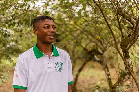 Roberth de Jesus, 17 anos, é um dos adolescentes beneficiados pela campanha. Acervo Fundação Norberto Odebrecht