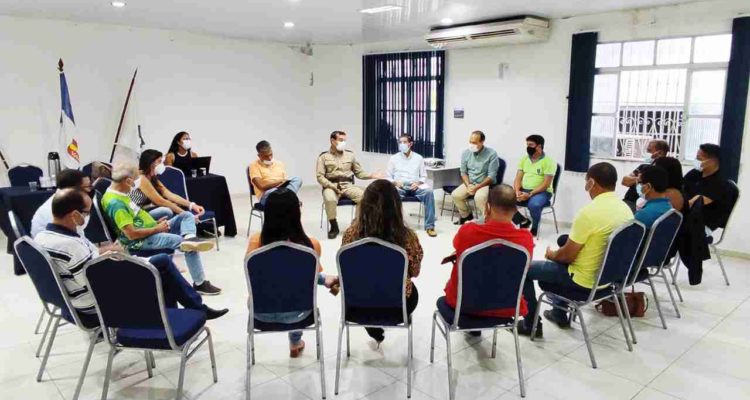 reunião comitê covid 19 em Valença