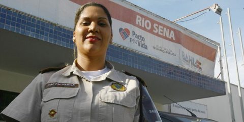 Mulheres são maioria no comando das Bases Comunitárias de Segurança na capital

Na foto: Capitã PM Camila Soledade, comandante da BCS de Rio Sena

Foto: Carol Garcia/GOVBA