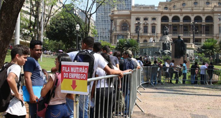 O sindicato dos comerciários de São Paulo promove,  mutirão do emprego em São Paulo, ofertando 5.726 vagas.