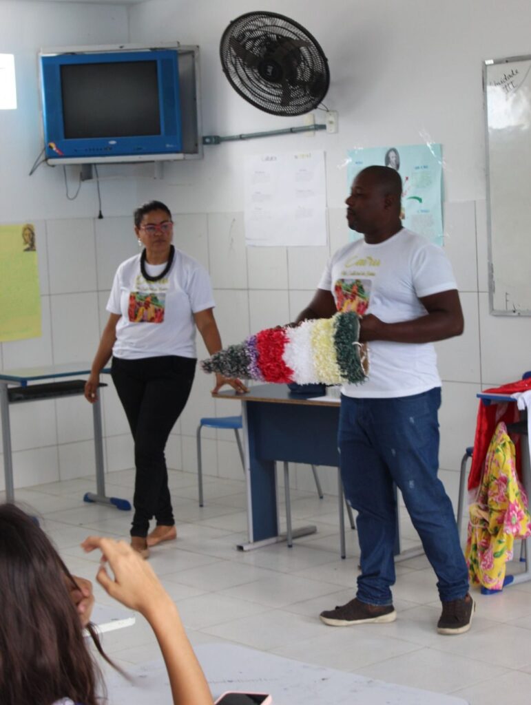 Oficina na Escola Municipal - Ale Galatas/2022