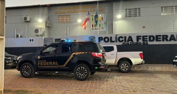 150446,pf-realiza-operacao-contra-pms-da-bahia-e-pernambuco-suspeitos-de-venda-ilegal-de-armas-3