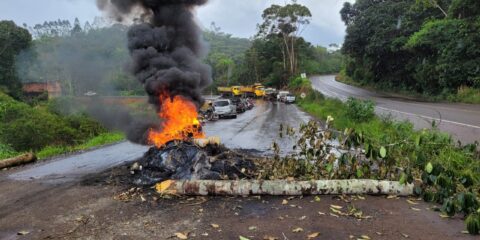 Manifestação orobó (2)