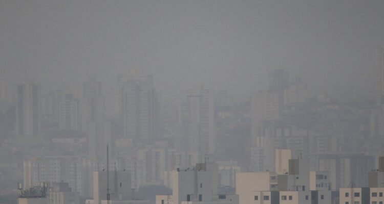 155004,sao-paulo-foi-a-cidade-mais-poluida-do-mundo-na-segunda-feira-3