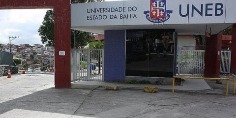 155029,professores-de-universidades-estaduais-baianas-paralisam-atividades-nesta-quarta-3