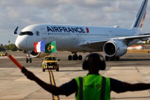 Air-France-A350-900-estreia-Salvador-24102801-1024x683