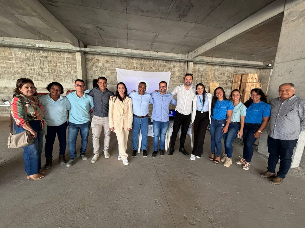 Equipe Luka e parceiros durante palestra no Palazzo Grimaldi